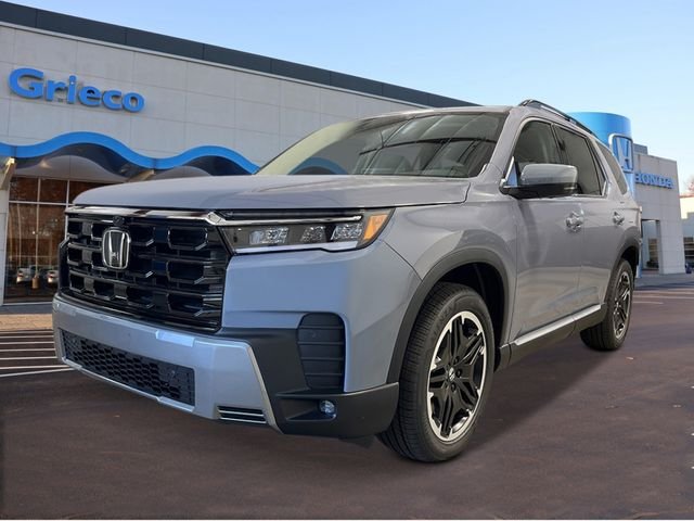 2026 Honda Pilot Touring AWD's photo