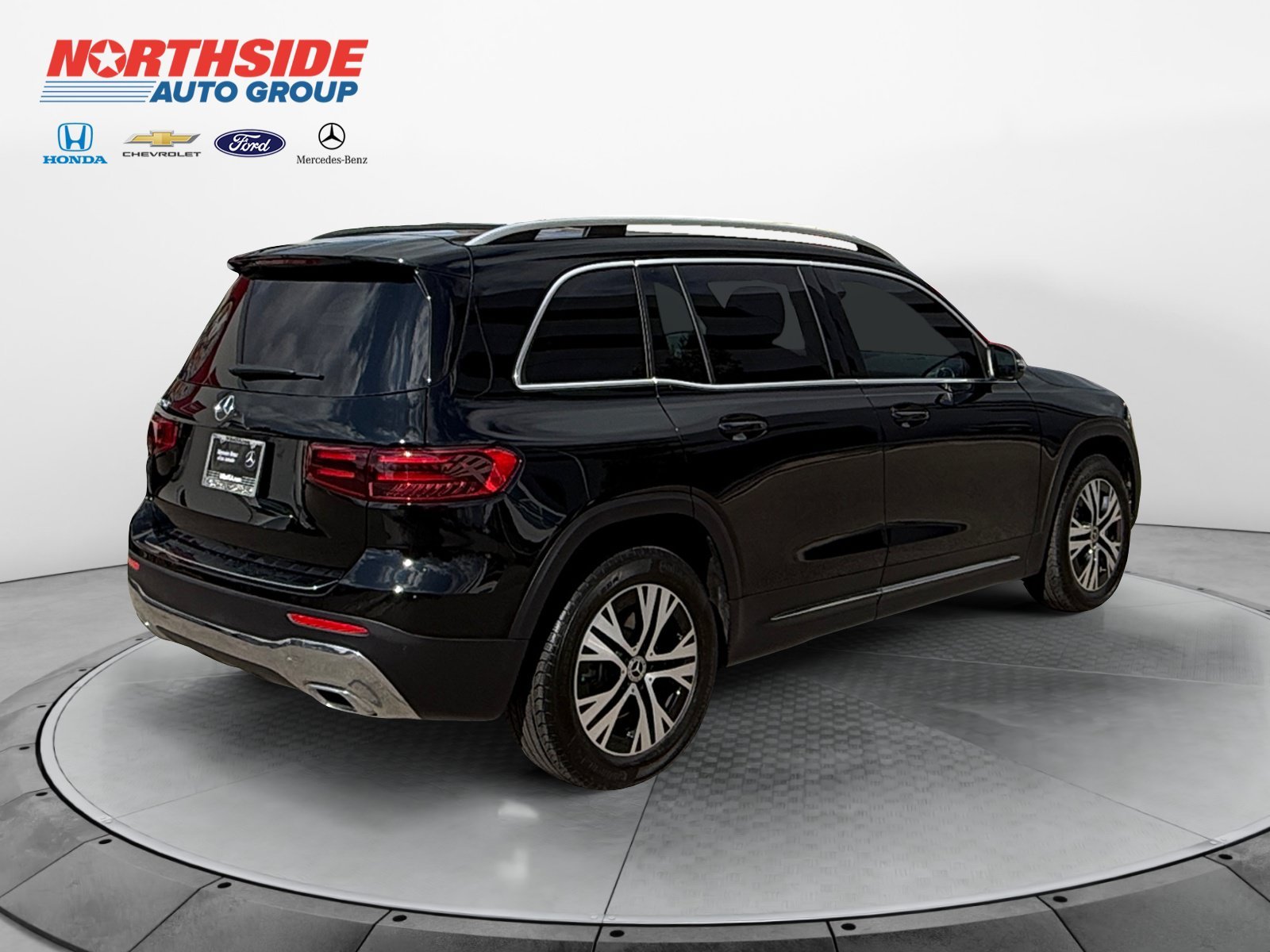 Used 2026 Black Mercedes-Benz GLB 250 image 7
