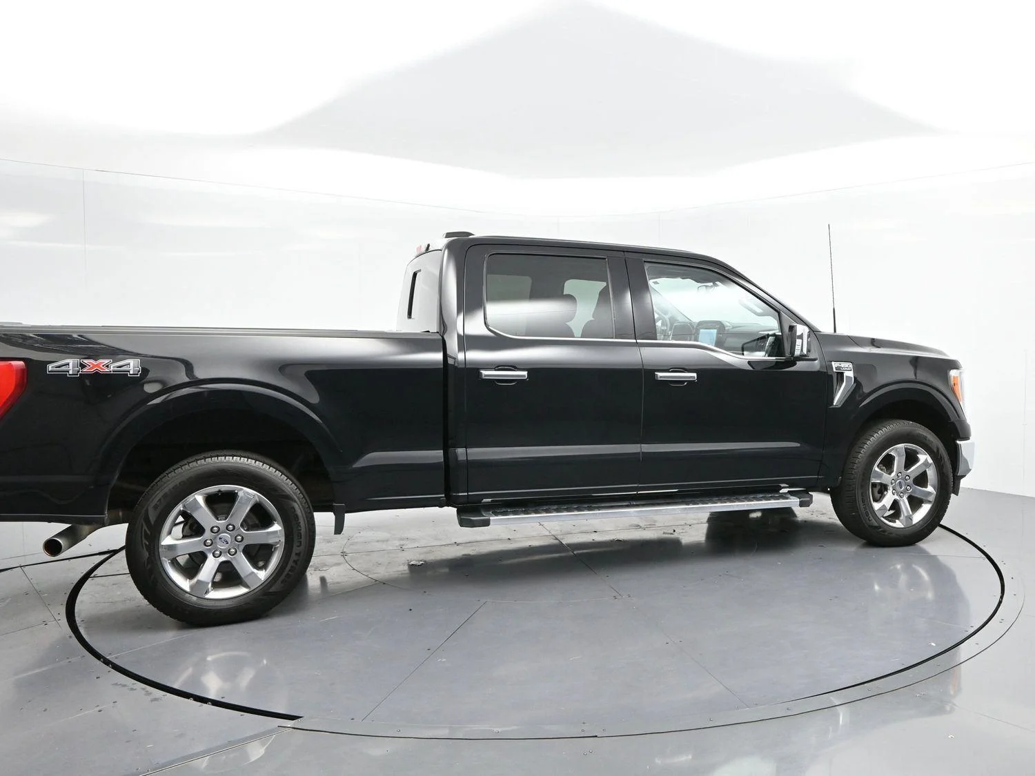 Used 2023 Black Ford XL image 8
