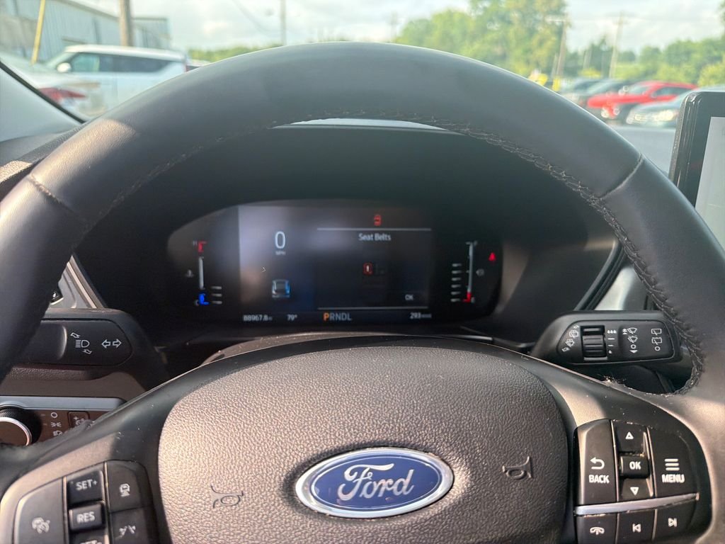 Used 2023 Silver Ford Active image 18