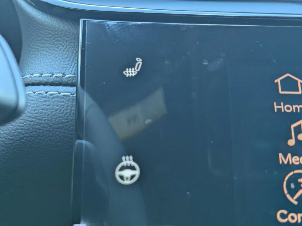 New 2027 Black Jeep Limited image 28