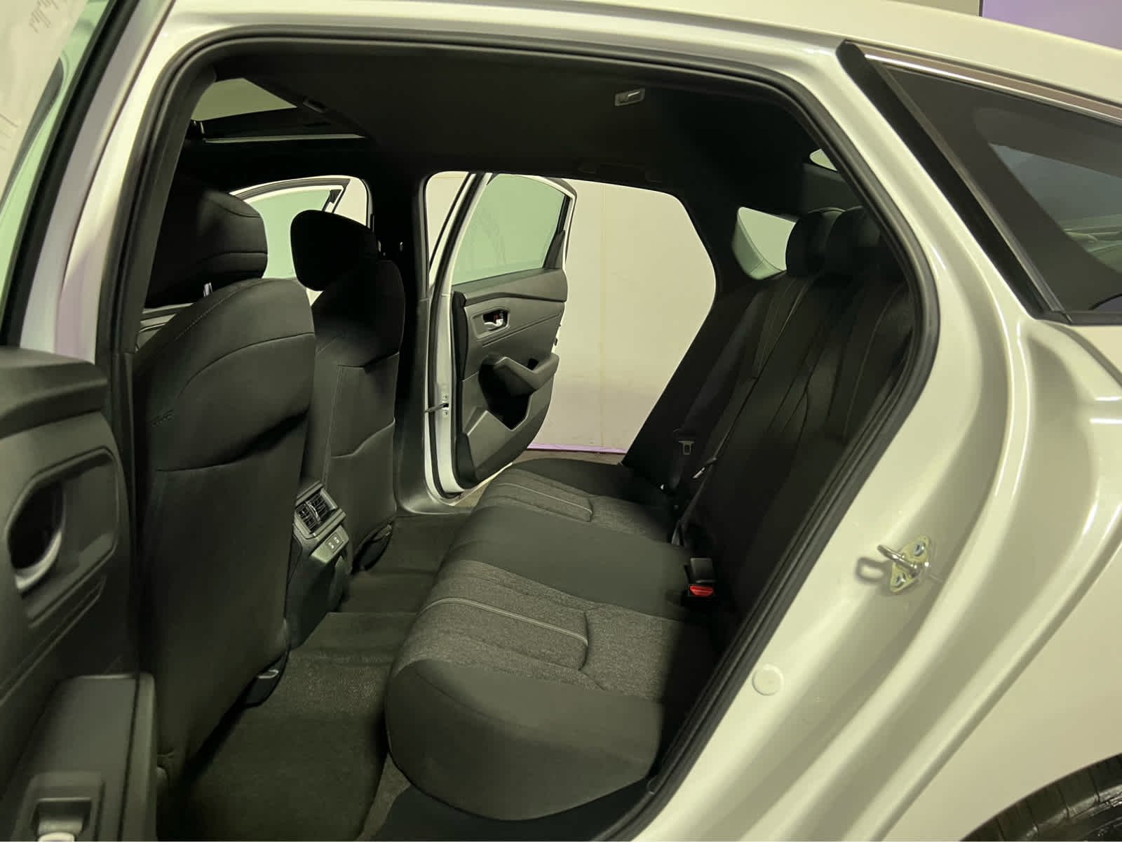 Used 2025 Platinum White Pearl Honda Sport image 24