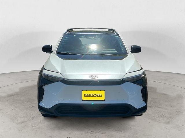 Used 2024 Beige Toyota XLE image 8