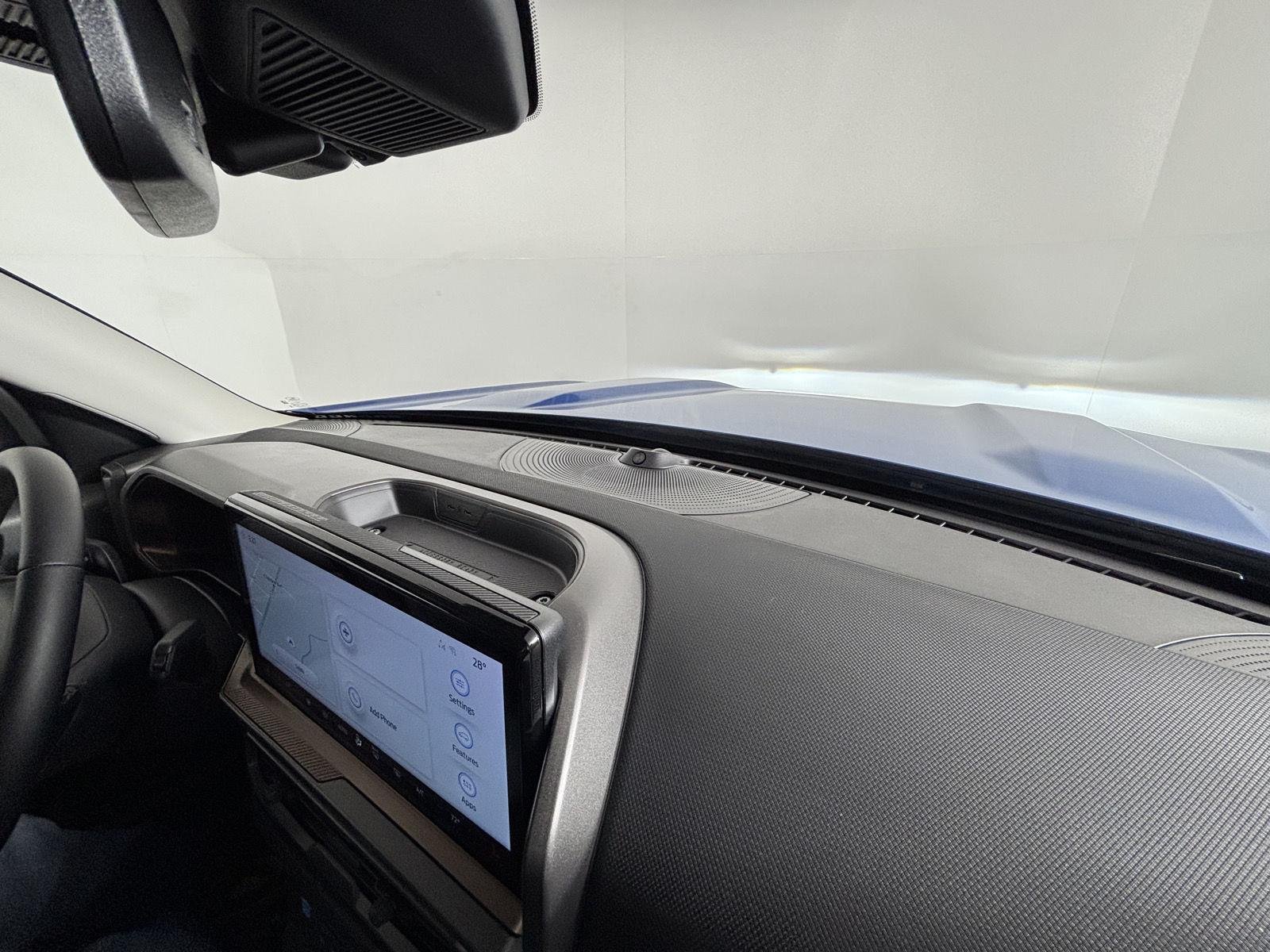 New 2025 Velocity Blue Metallic Ford Outer Banks® image 98
