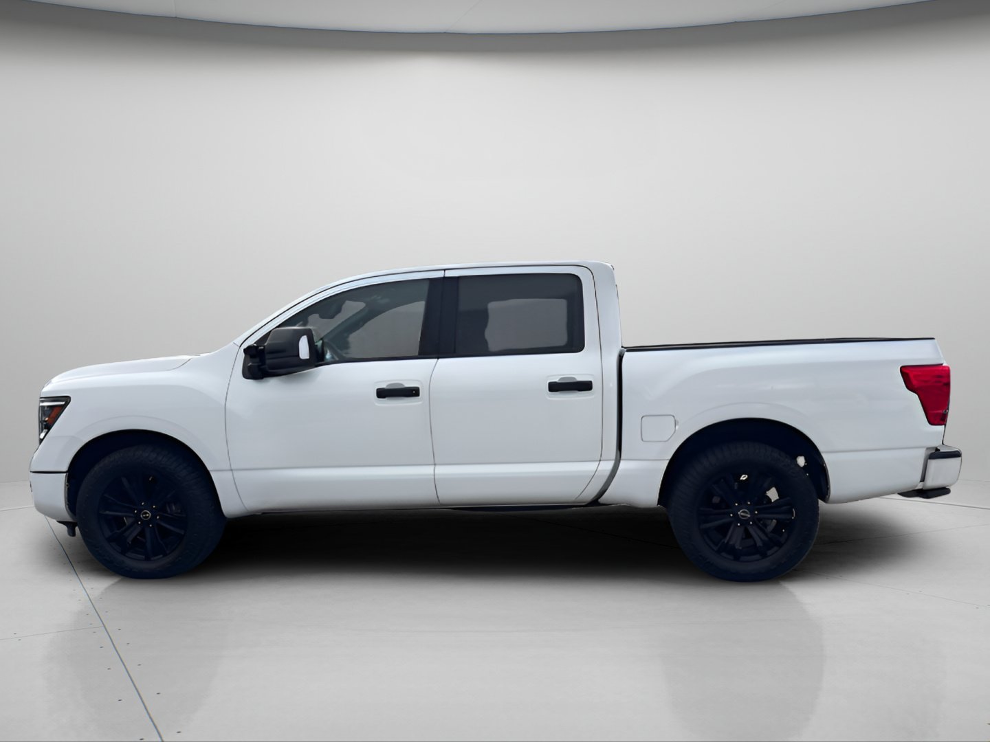 Used 2023 Glacier White Nissan SV image 13