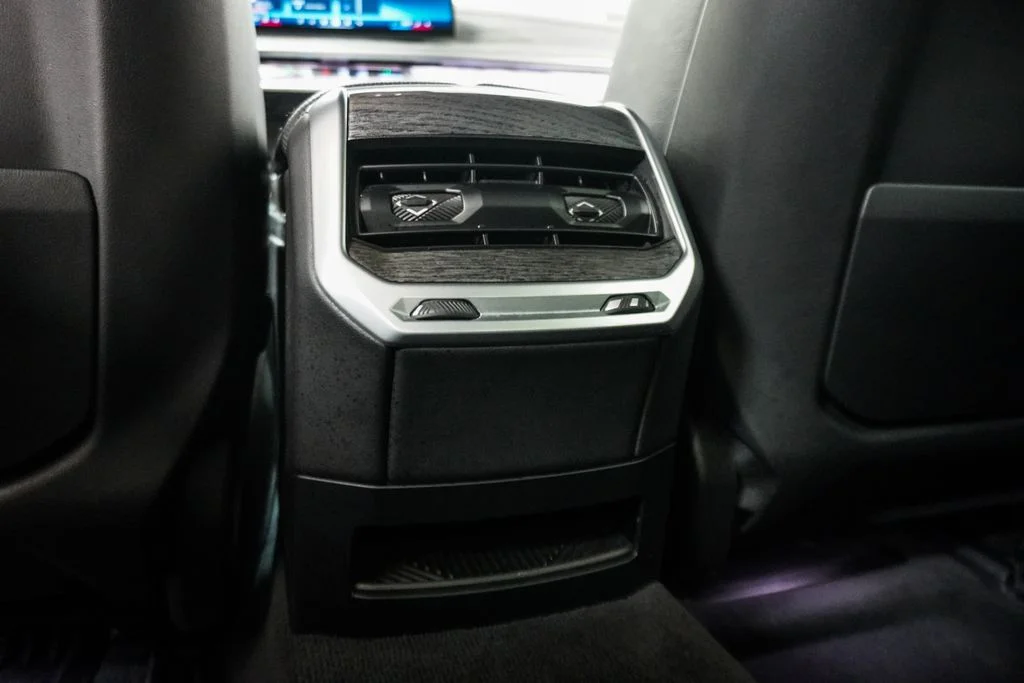Used 2023 Black BMW 760i xDrive image 12