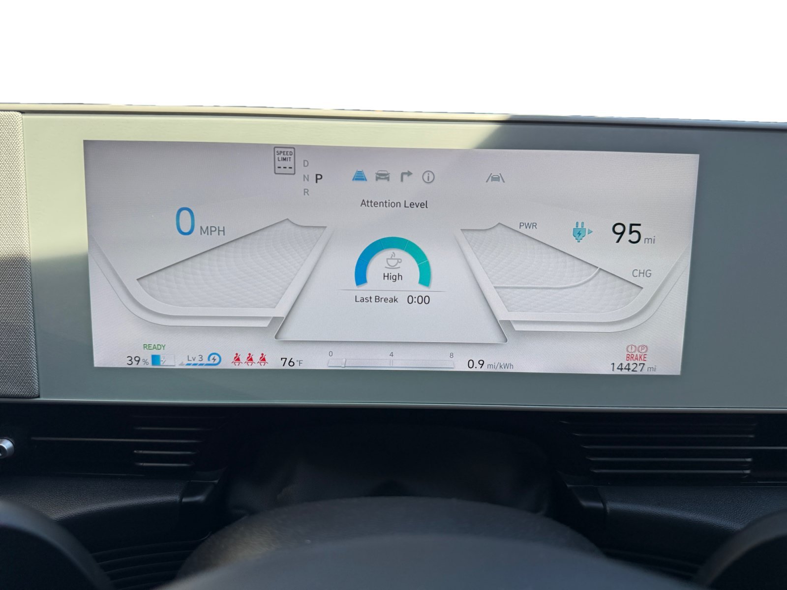 Used 2024 White Hyundai SEL image 11