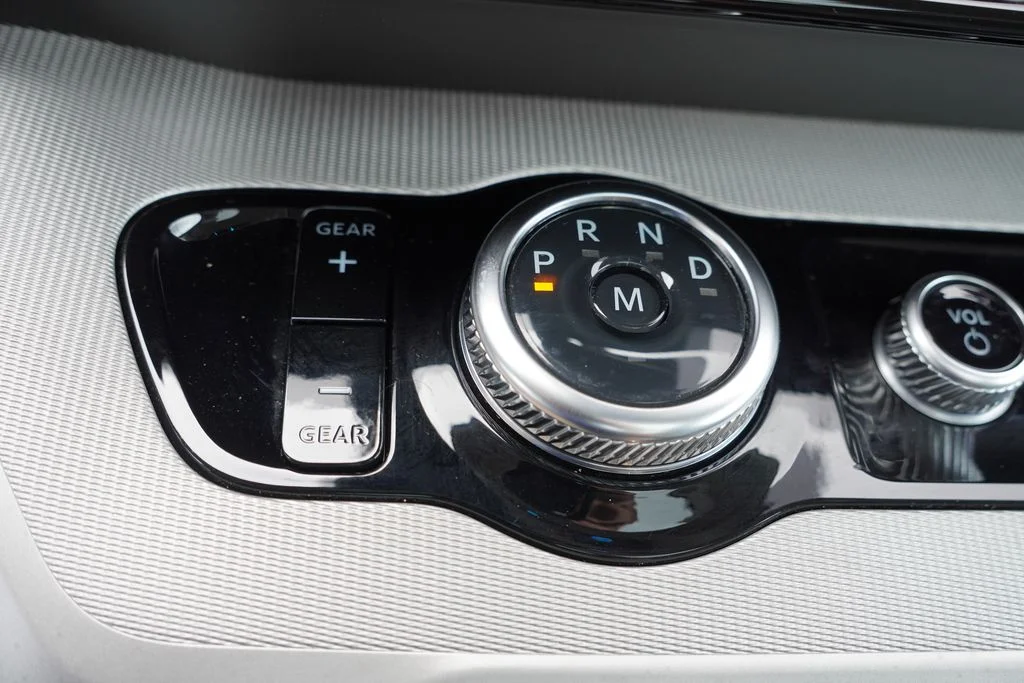 Used 2025 Agate Black Metallic Ford Active image 36