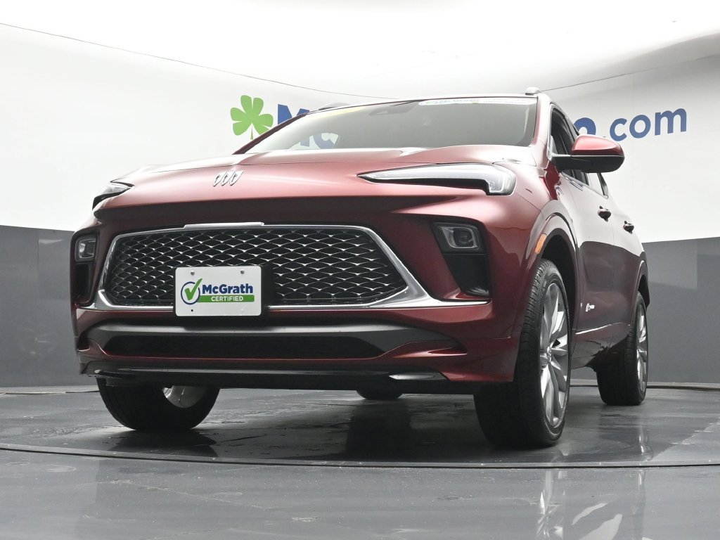 Used 2024 Red Buick Avenir image 7