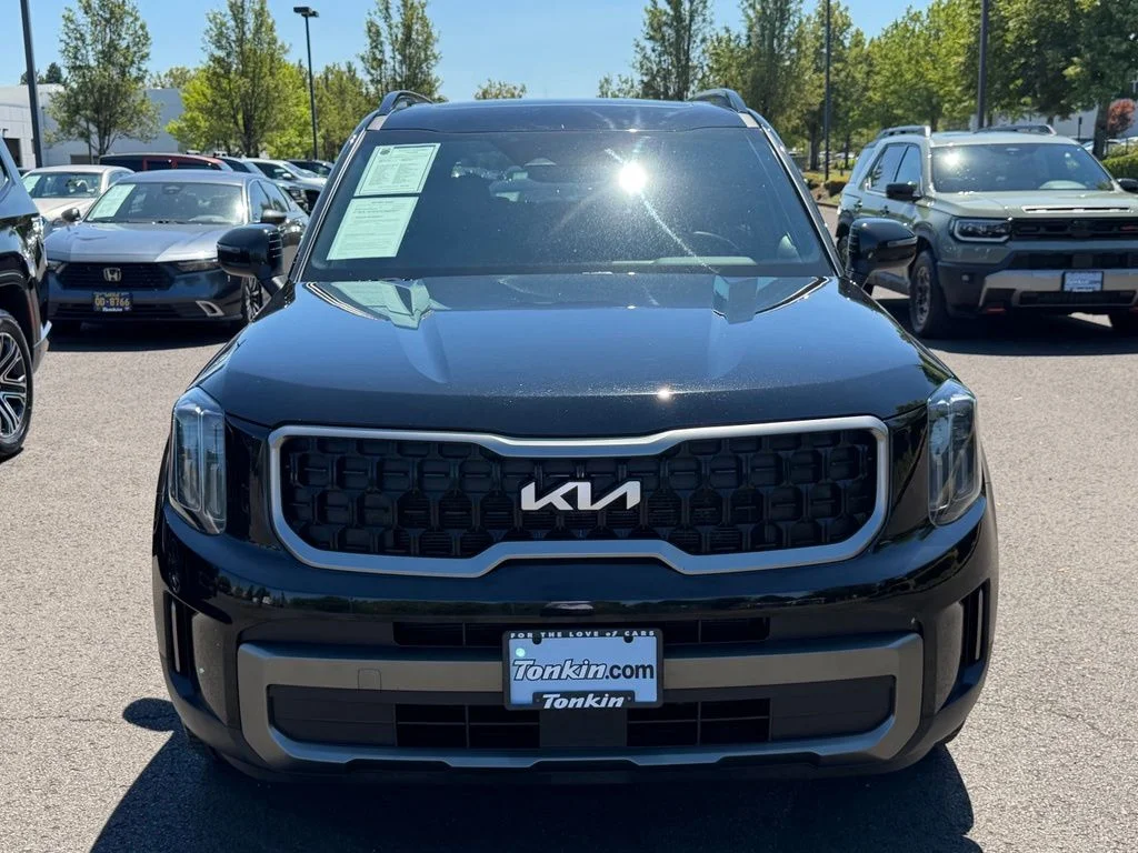Used 2023 Ebony Black Kia EX X-Line image 3
