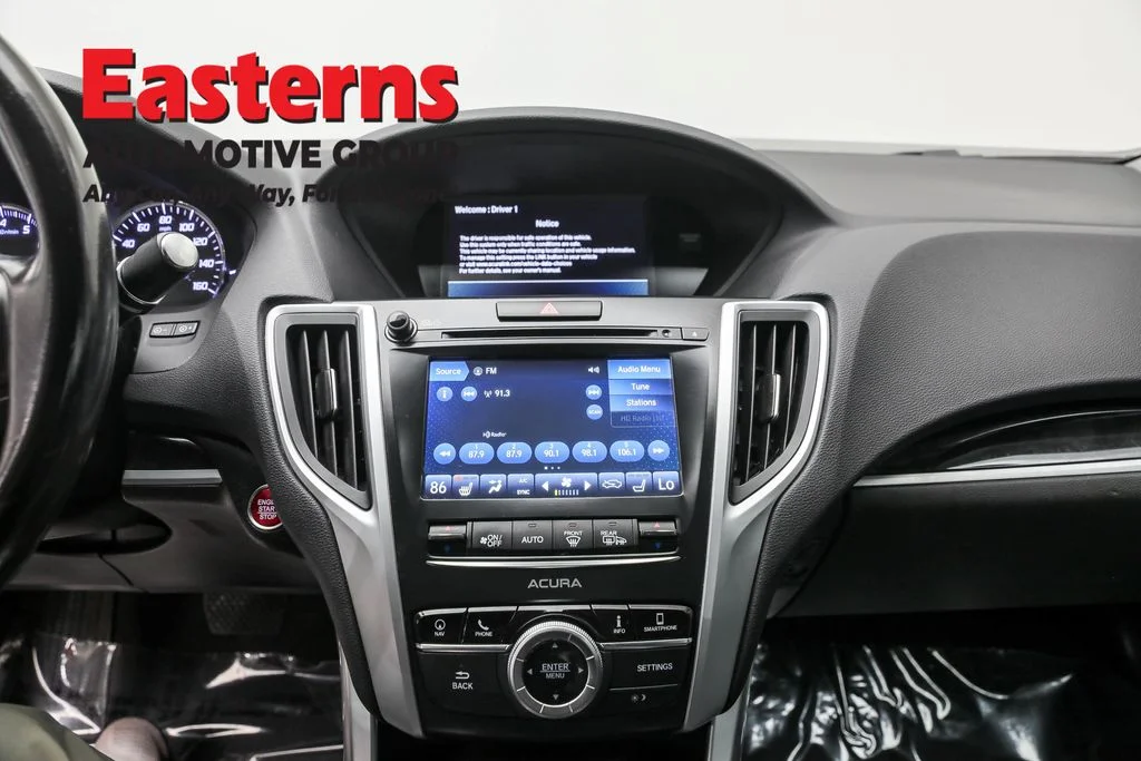 Used 2020 White Acura 3.5L Technology Pkg image 11