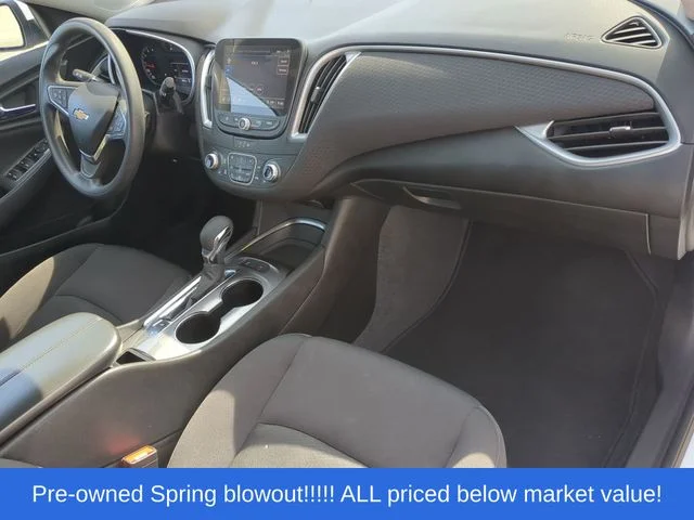 Used 2025 White Chevrolet LT image 46