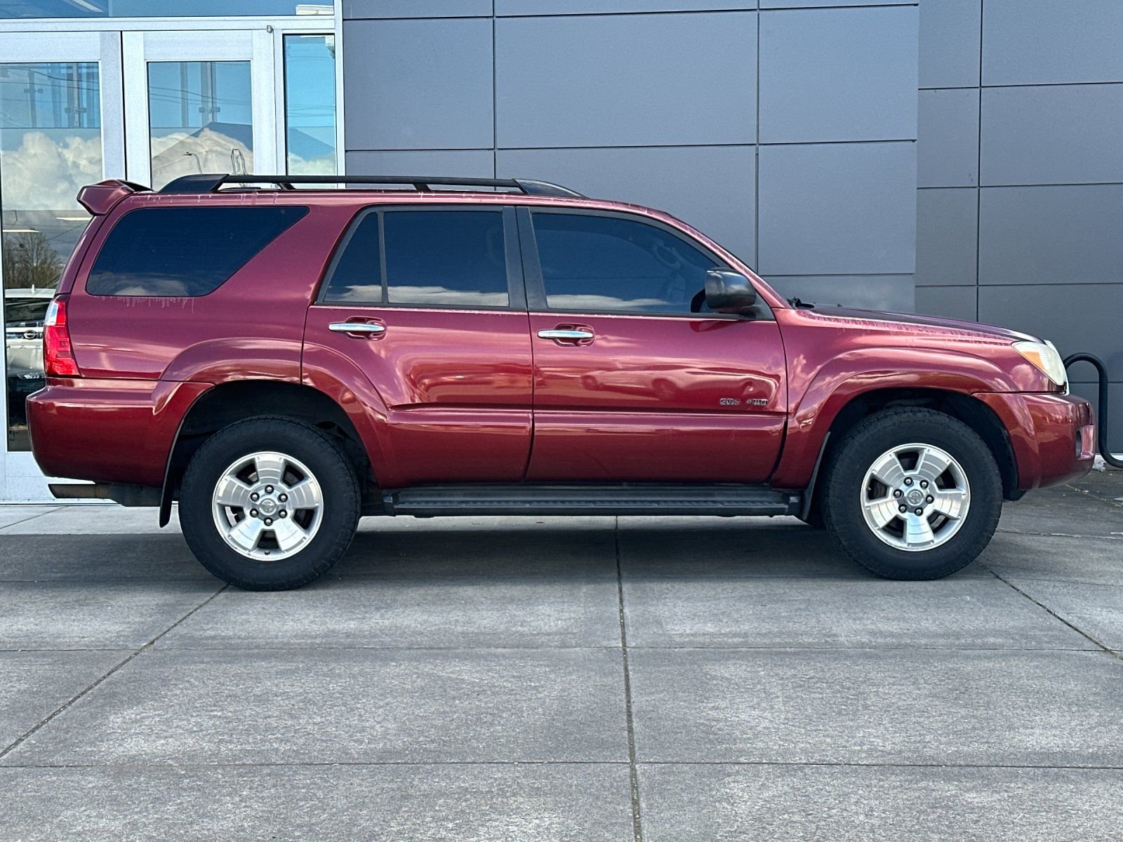 Used 2006 Salsa Red Pearl Toyota SR5 image 1
