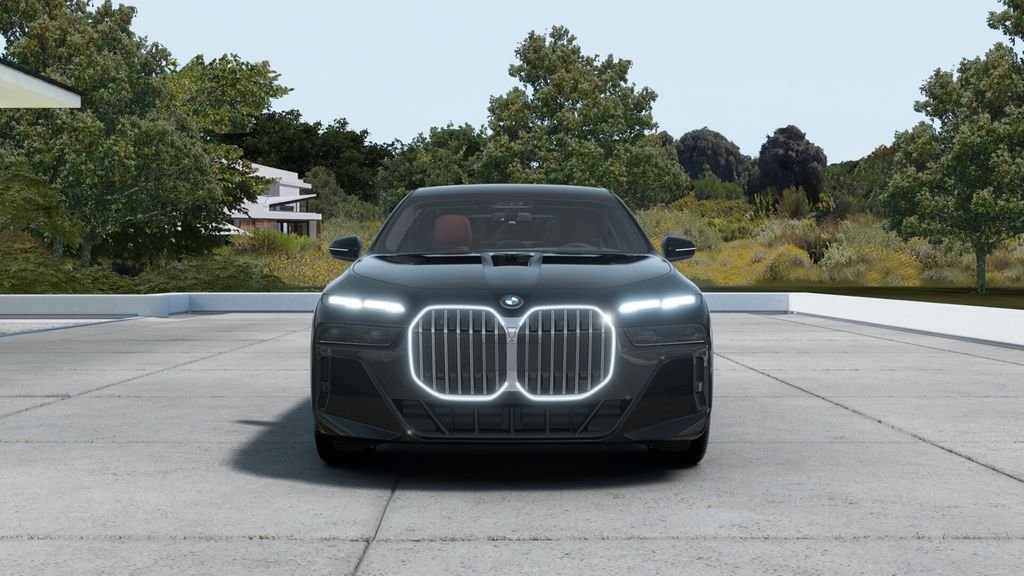 New 2026 Black Sapphire Metallic BMW 740i image 30