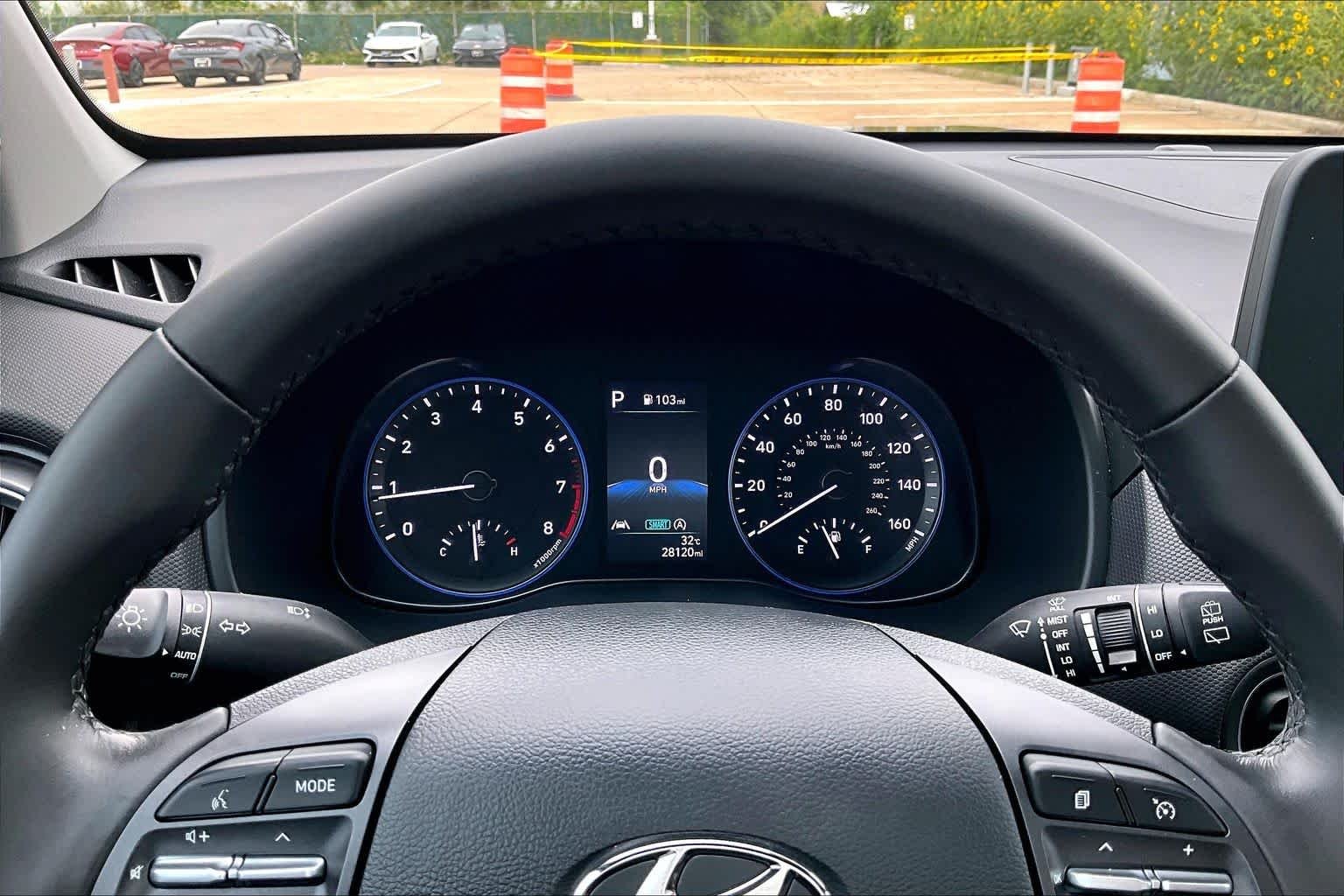 Used 2022 Pulse Red Hyundai SEL image 26