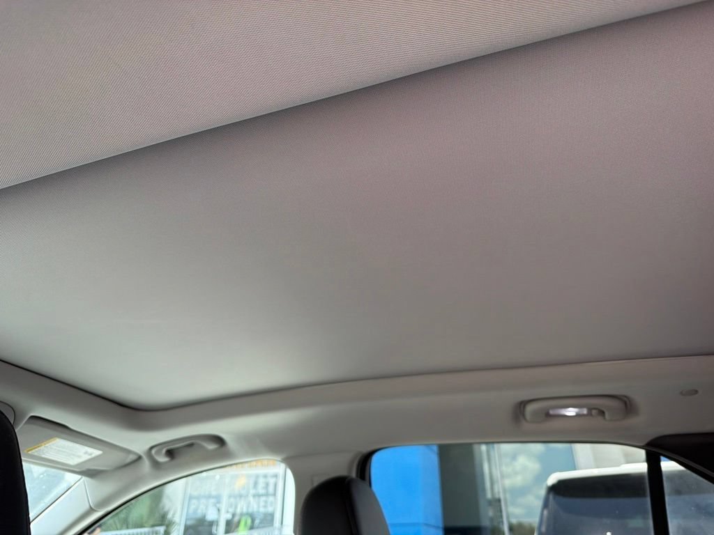 Used 2020 SUMMIT WHITE Chevrolet Premier image 12