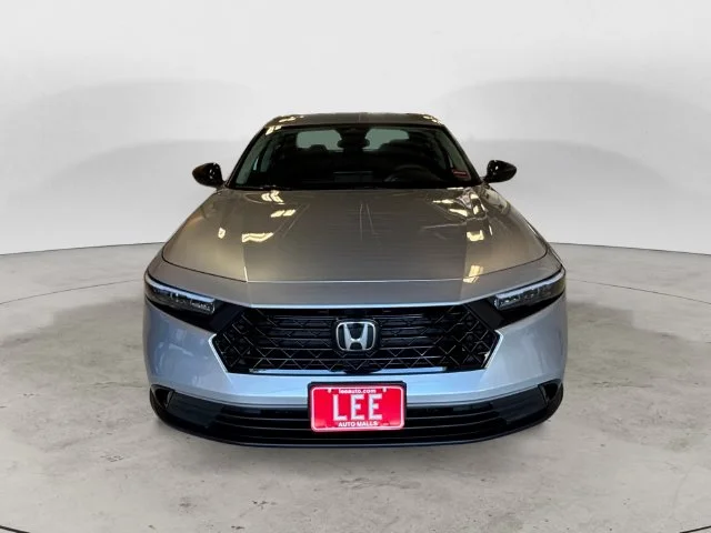 New 2026 Silver Honda SE image 8