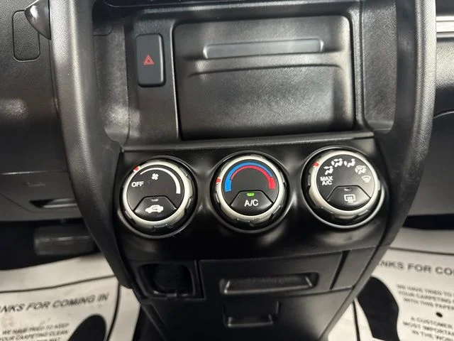 Used 2005  Honda EX image 15