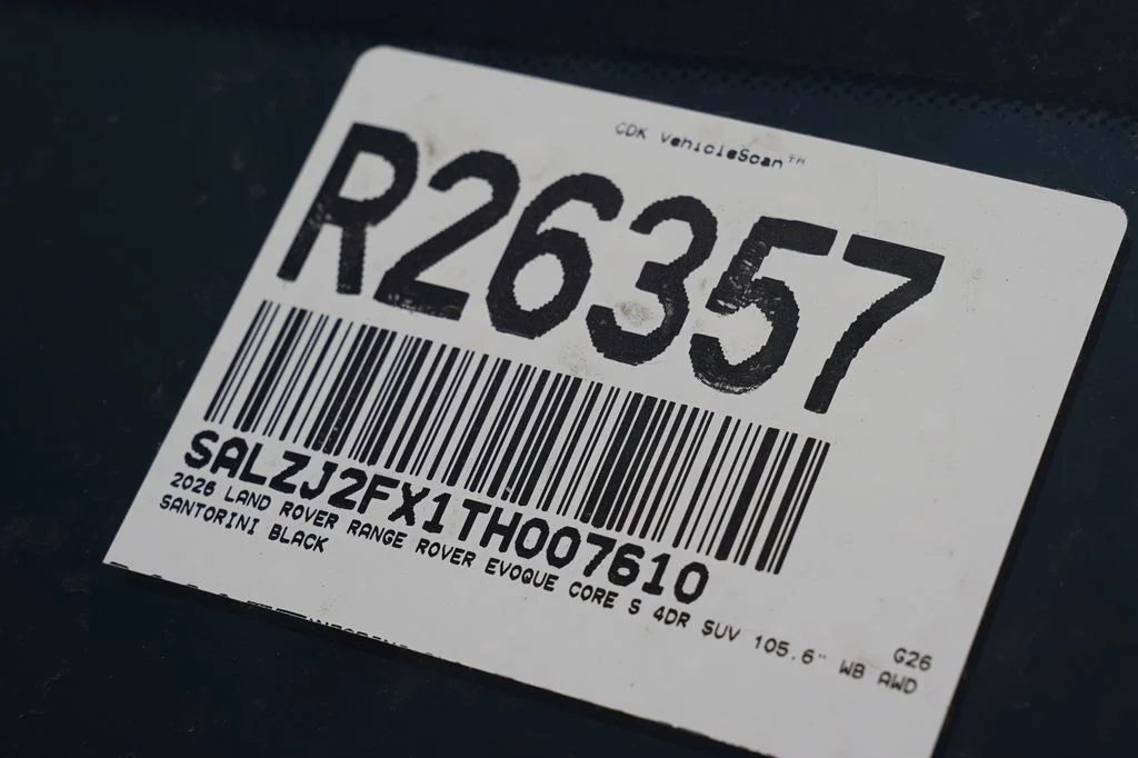 New 2026 Santorini Black Land Rover S image 32
