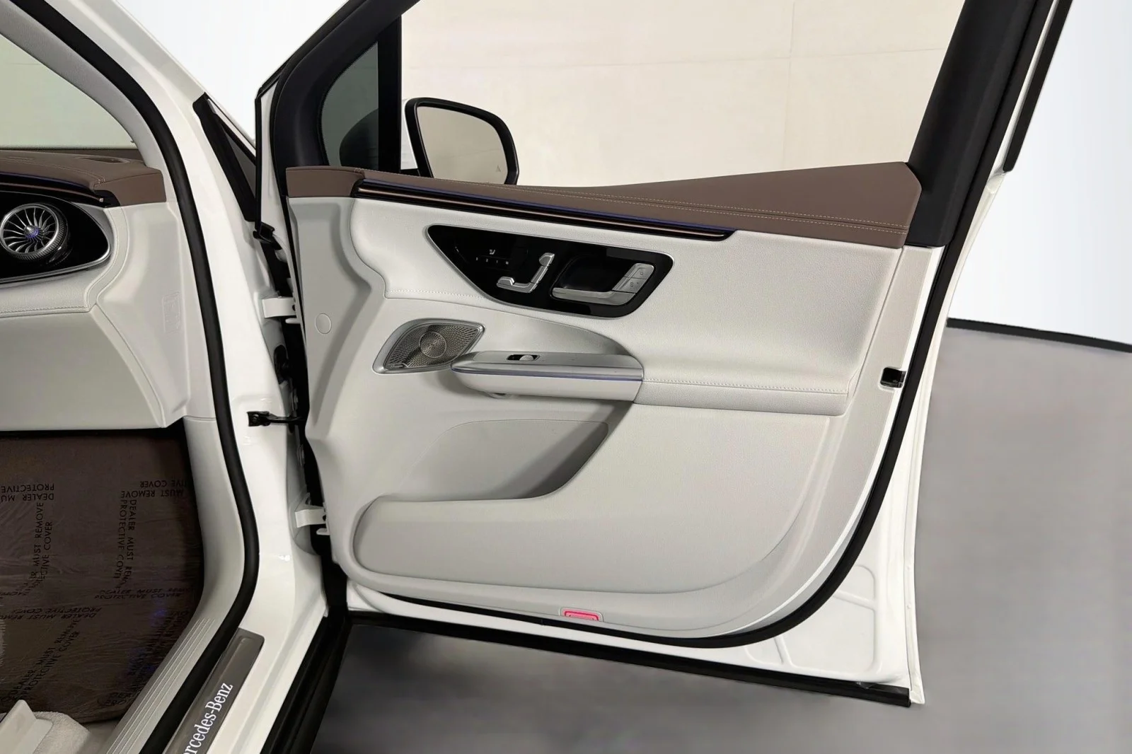 Certified Used 2025 Polar White Mercedes-Benz 350+ image 26