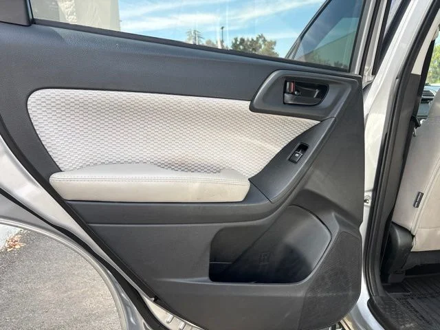 Used 2017 Silver Subaru 2.5i image 14