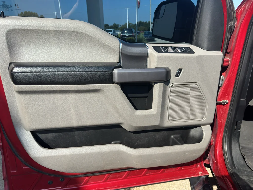 Used 2020 Rapid Red Metallic Tinted Clearcoat Ford XLT image 8