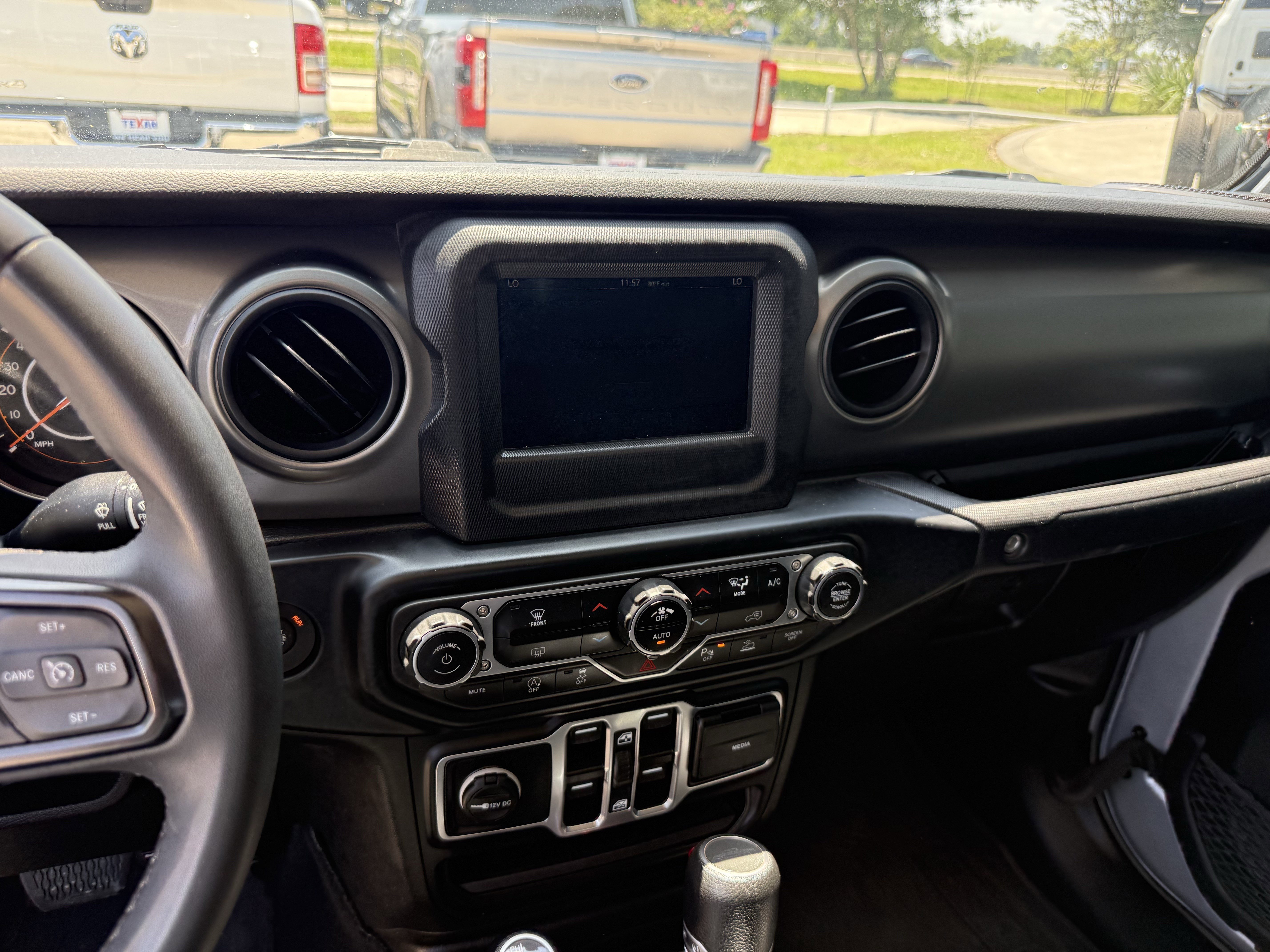 Used 2023 Silver Zynith Clearcoat Jeep Texas Trail image 19