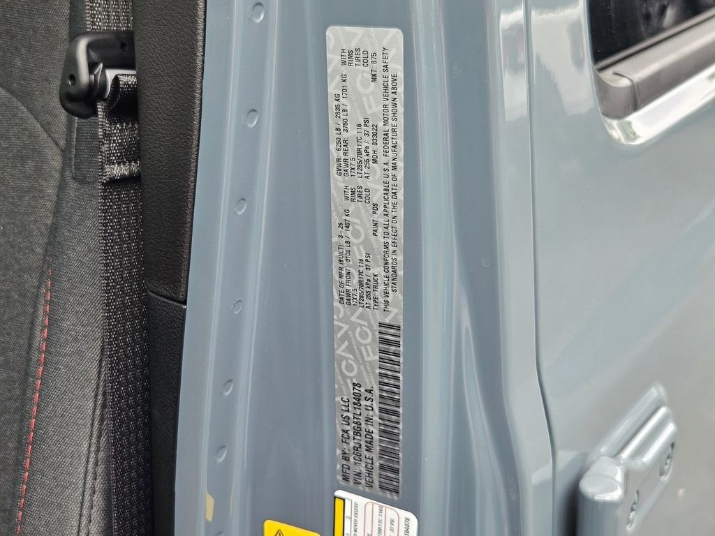 New 2026 Anvil Clear-Coat Exterior Paint Jeep Rubicon image 33