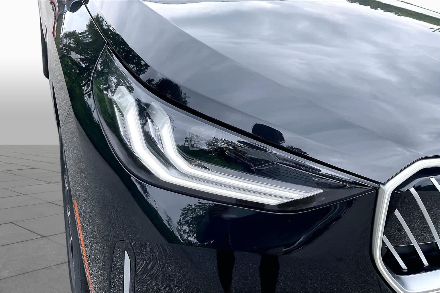 New 2026 Black Sapphire Metallic BMW 30 xDrive image 13