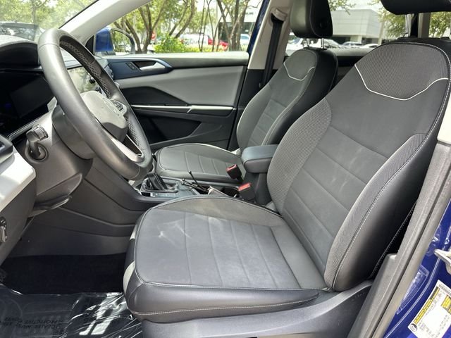 2023 Volkswagen Taos SE - Photo 11