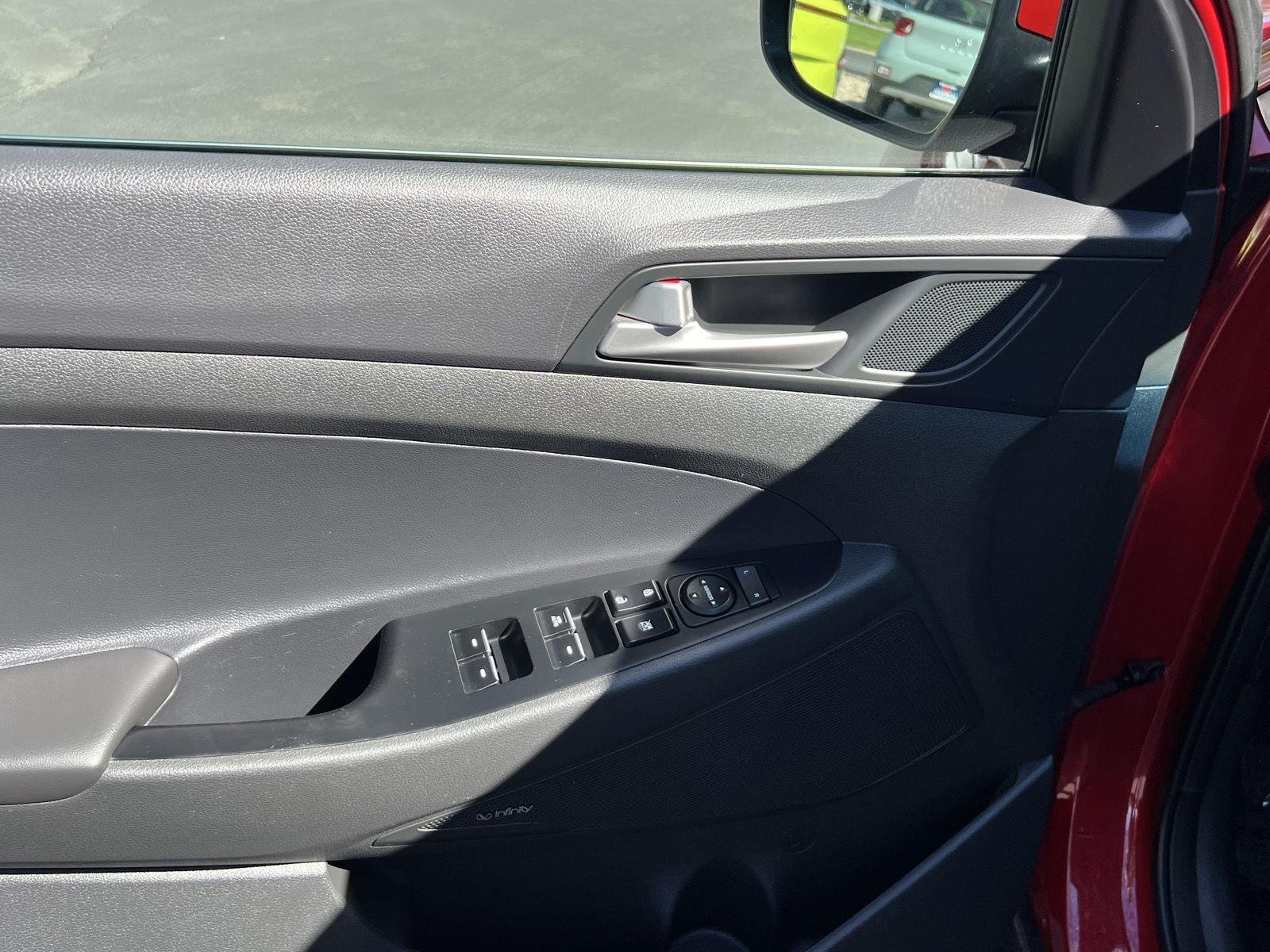 2021 Hyundai Tucson Limited - Photo 25