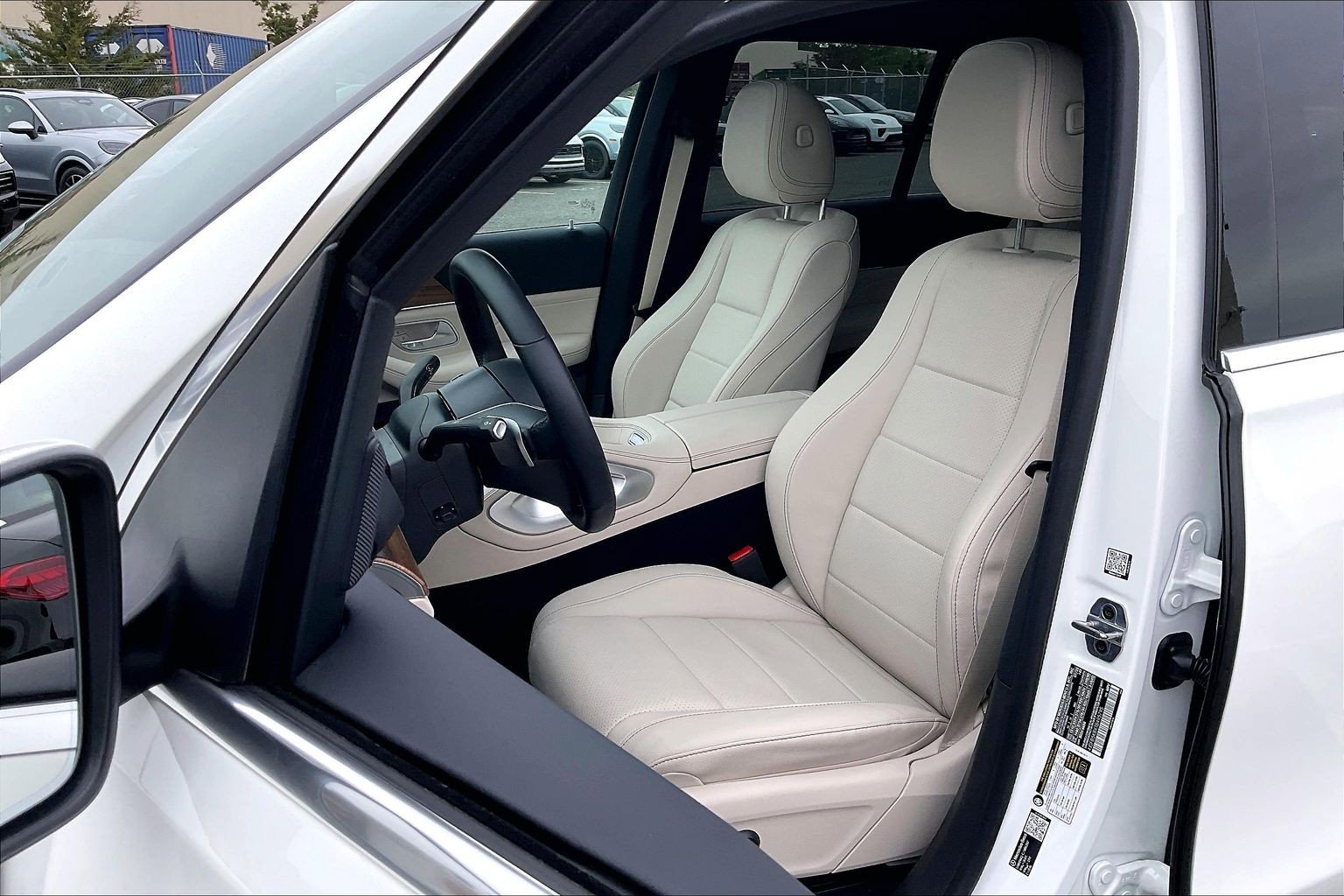 New 2026 Polar White Mercedes-Benz GLE 450 image 23
