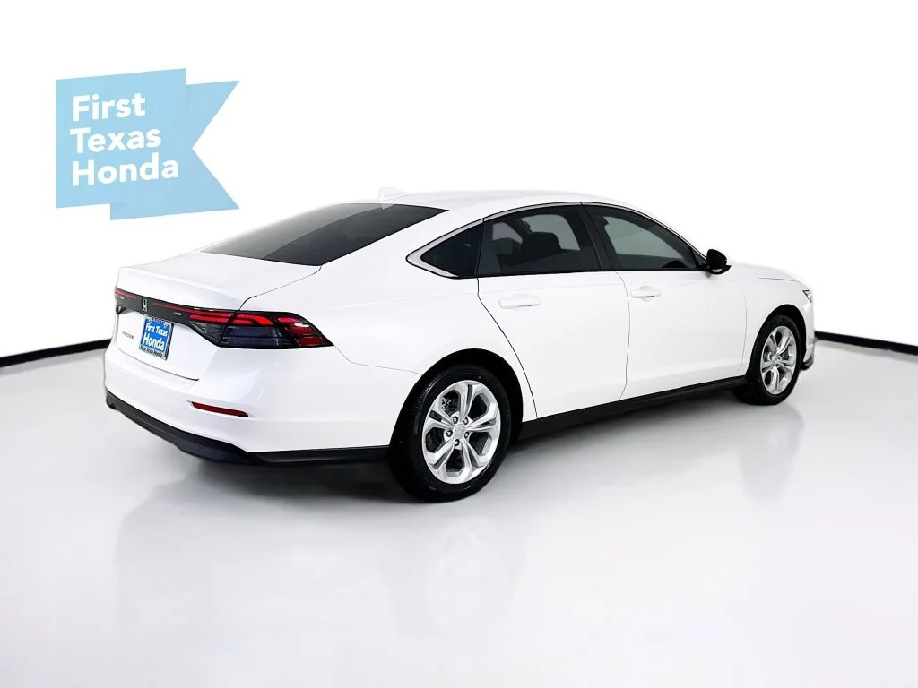 New 2026 Platinum White Pearl Honda LX image 7