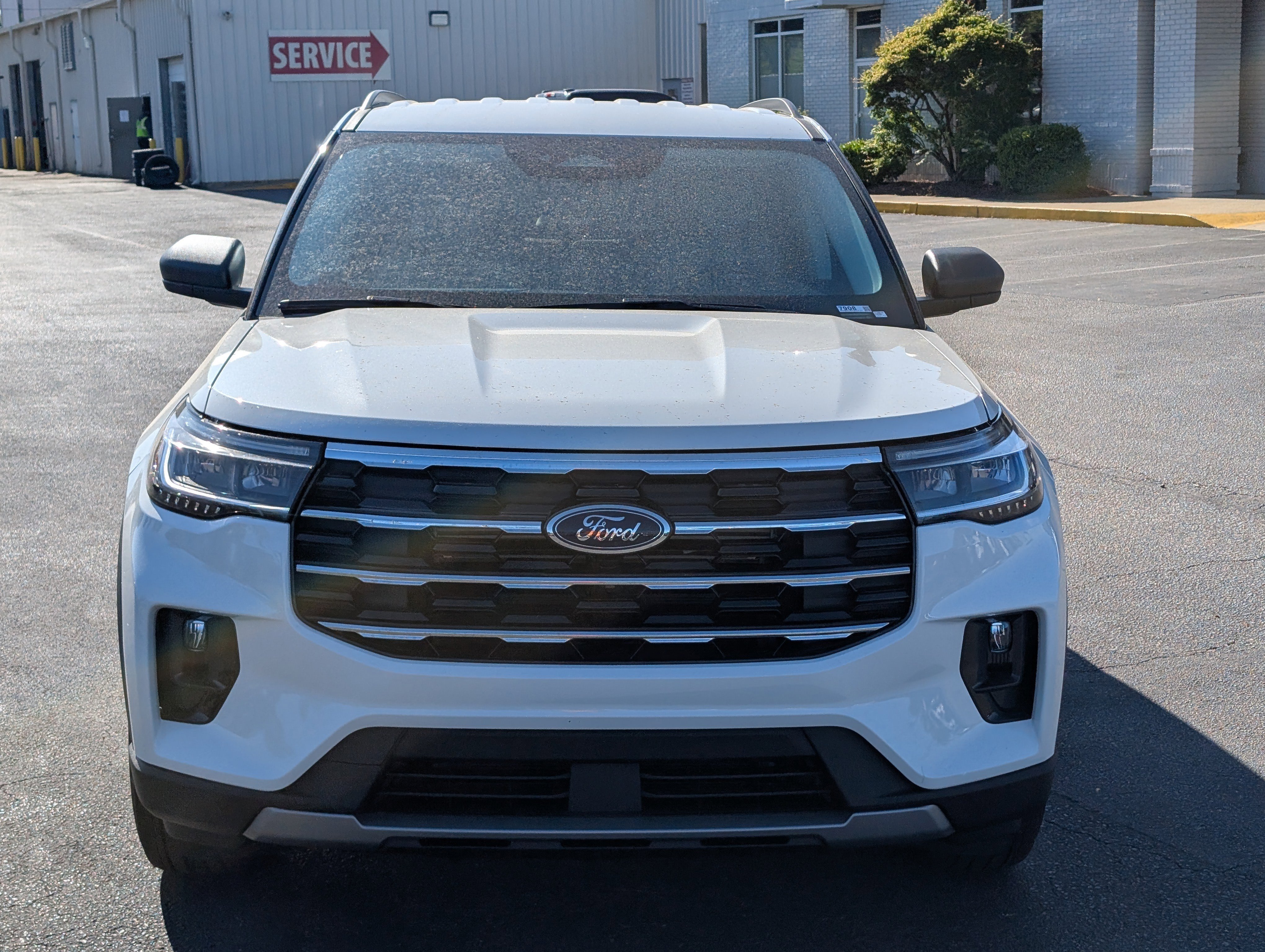 New 2026 Star White Metallic Tri-Coat FORD Active image 3
