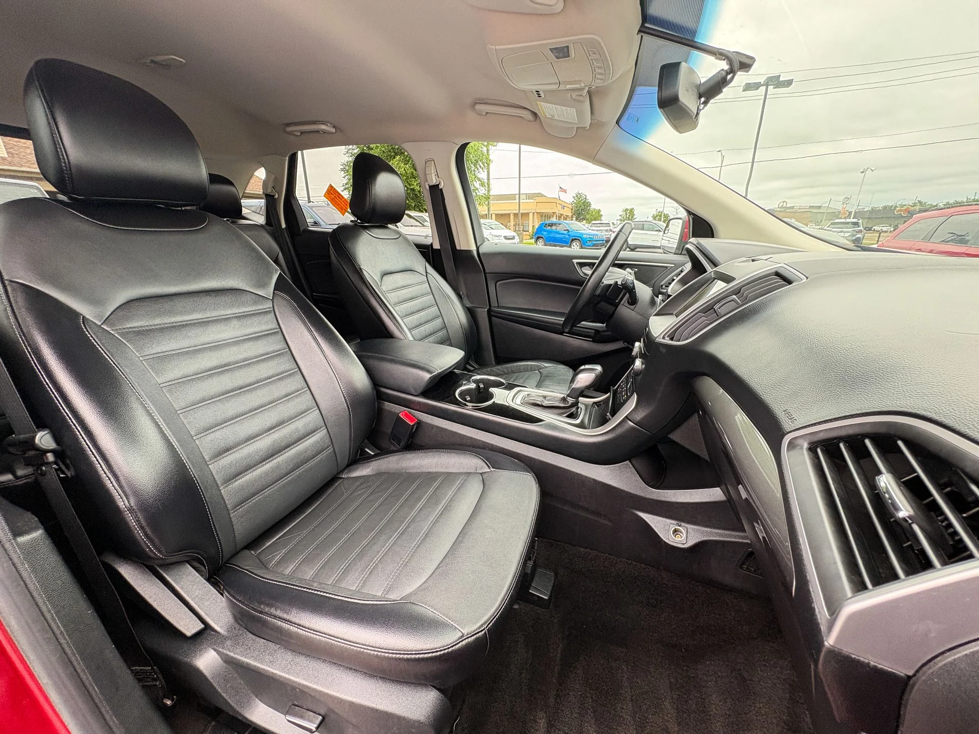 Used 2018 Red Ford SEL image 24