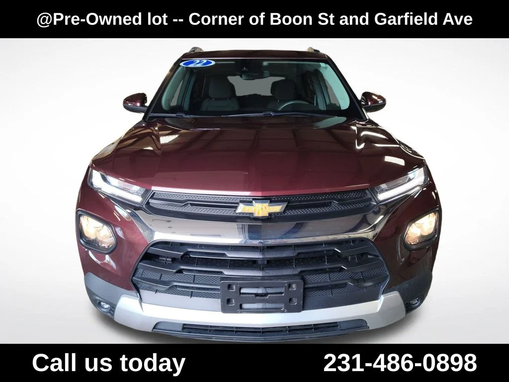 Used 2022 Red Chevrolet LT image 8