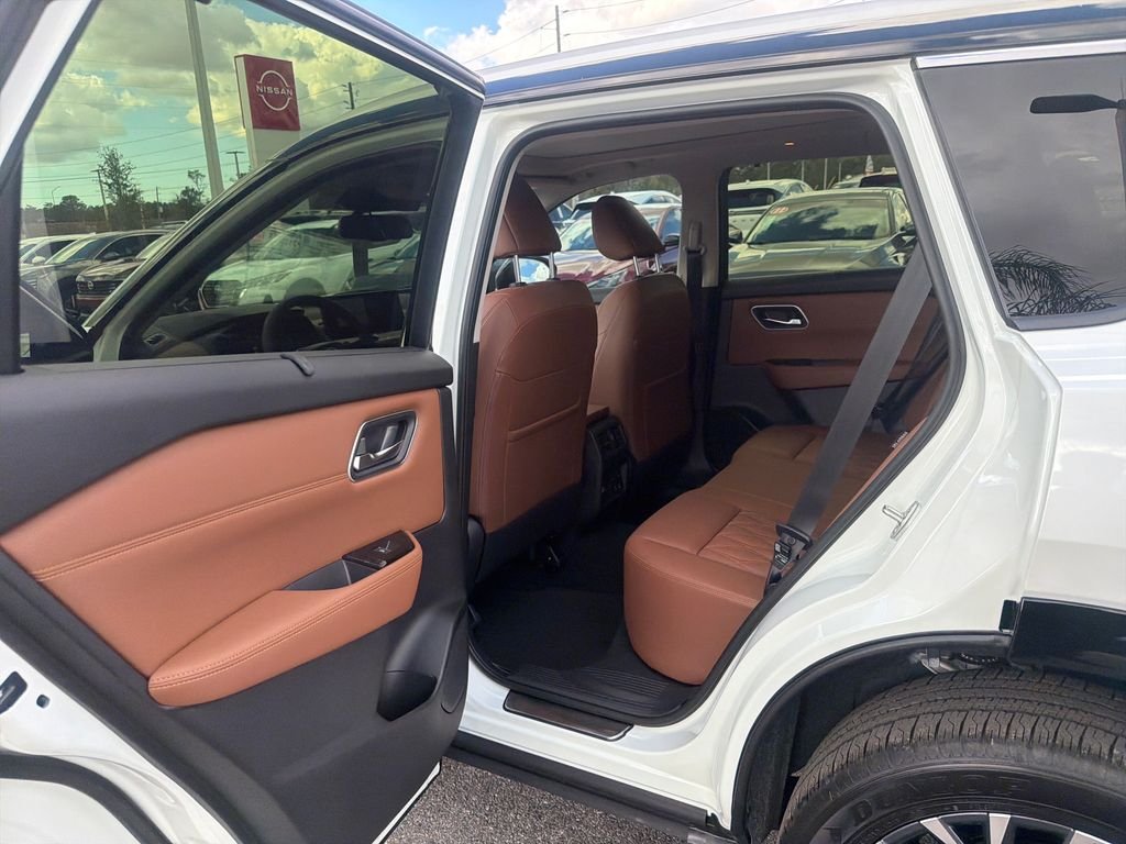 New 2026 Nissan Rogue Platinum 4D Sport Utility