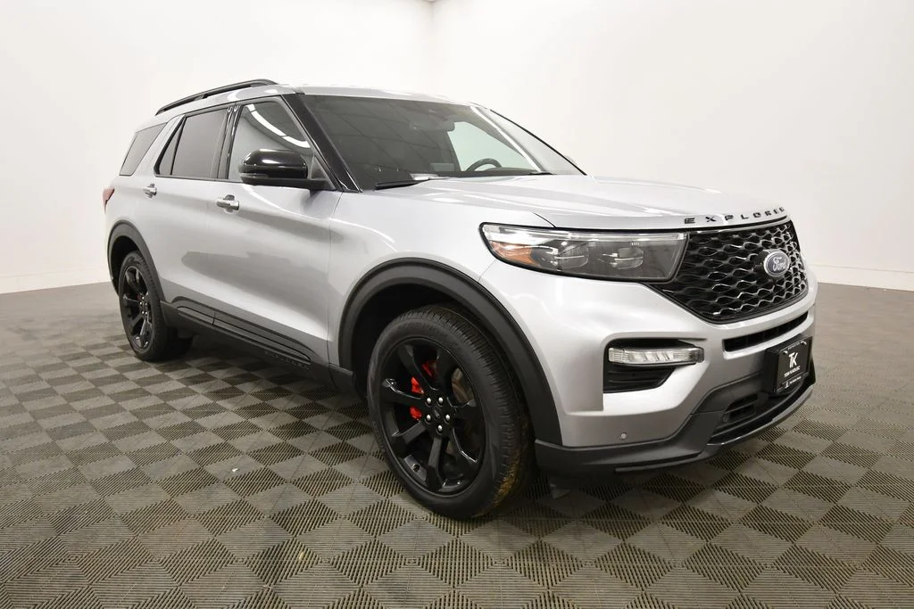 Used 2023 Silver Ford ST image 10