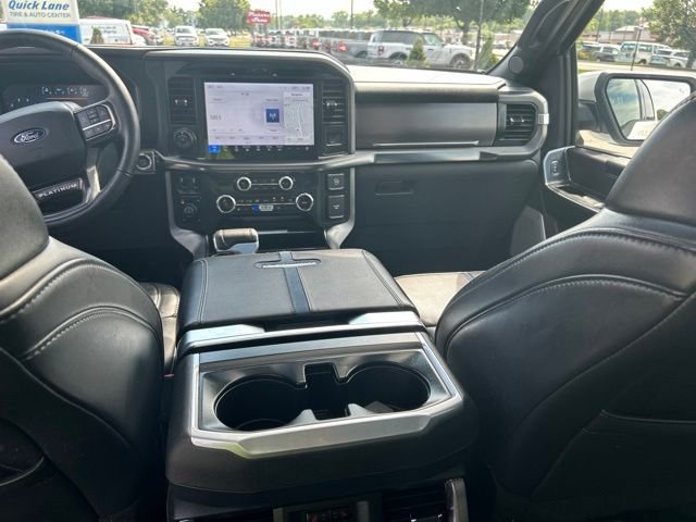 Used 2025 White Metallic Ford Platinum image 20