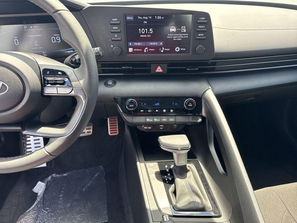 2025 Hyundai Elantra SEL - Photo 27