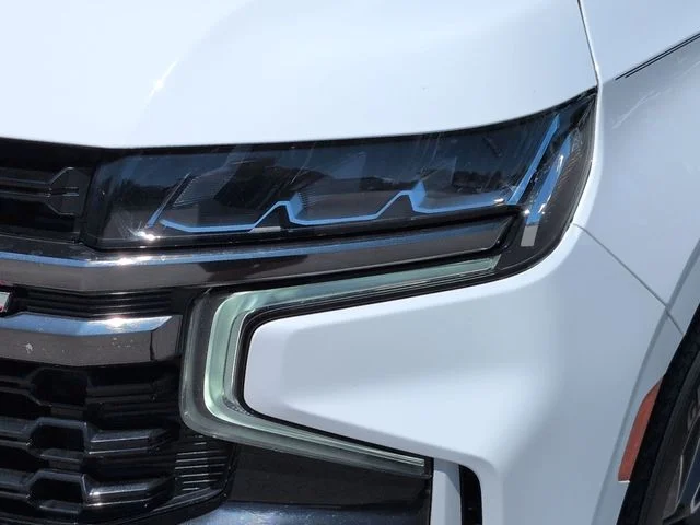 Used 2022 White Chevrolet Z71 image 9