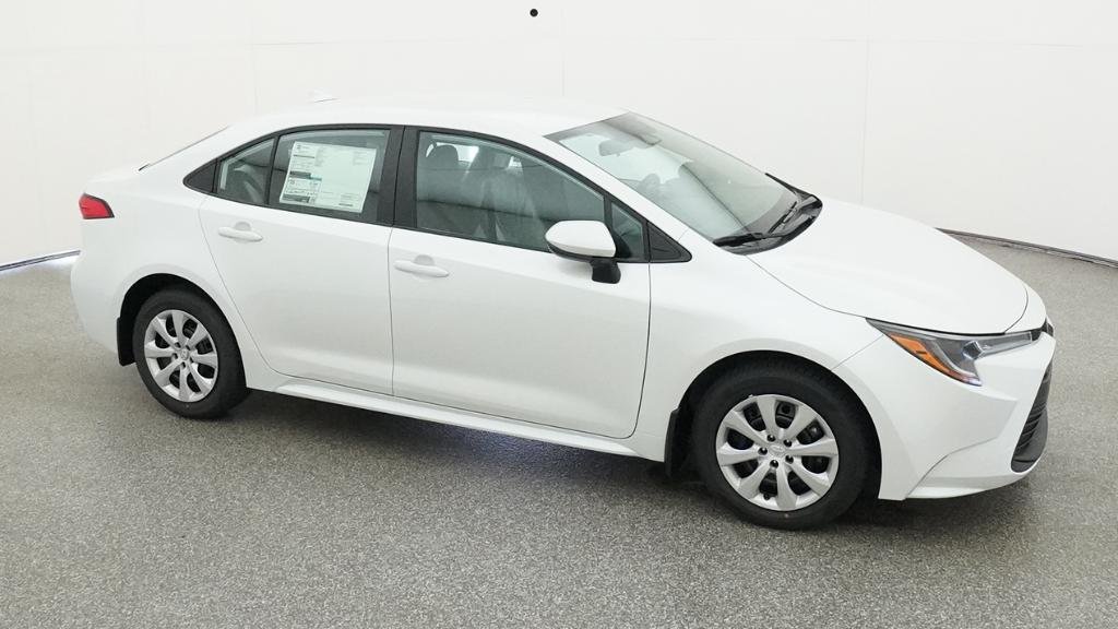 New 2026 Wind Chill Pearl Toyota LE image 5