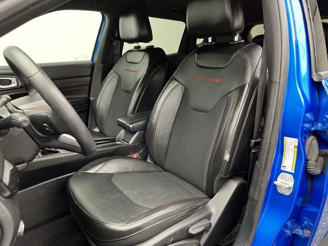 Used 2023 Laser Blue Pearlcoat Jeep Trailhawk image 8