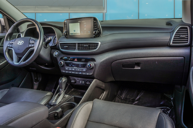 Used 2020 Silver Hyundai Ultimate image 38
