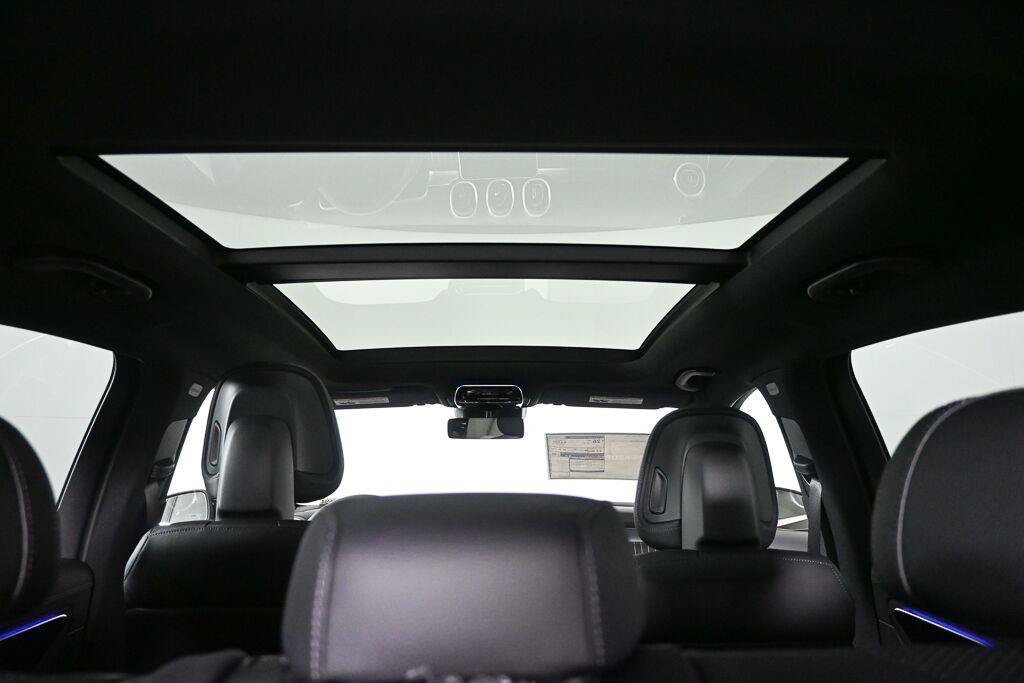 New 2027 Black Mercedes-Benz GLC 300 image 55
