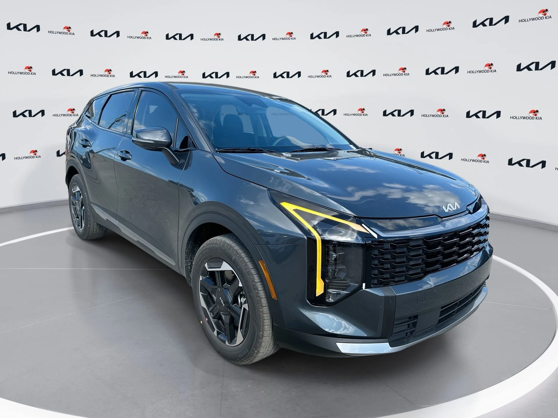 New 2026 Gravity Gray Kia S image 1