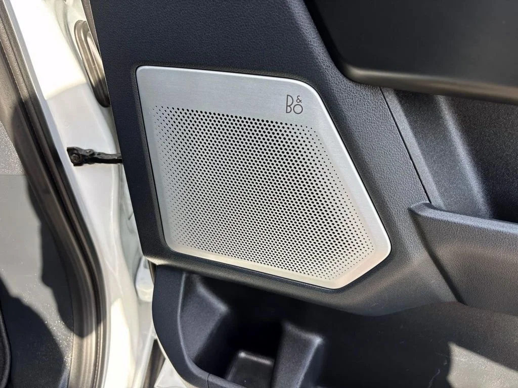 Used 2025 Oxford White Ford Raptor image 17