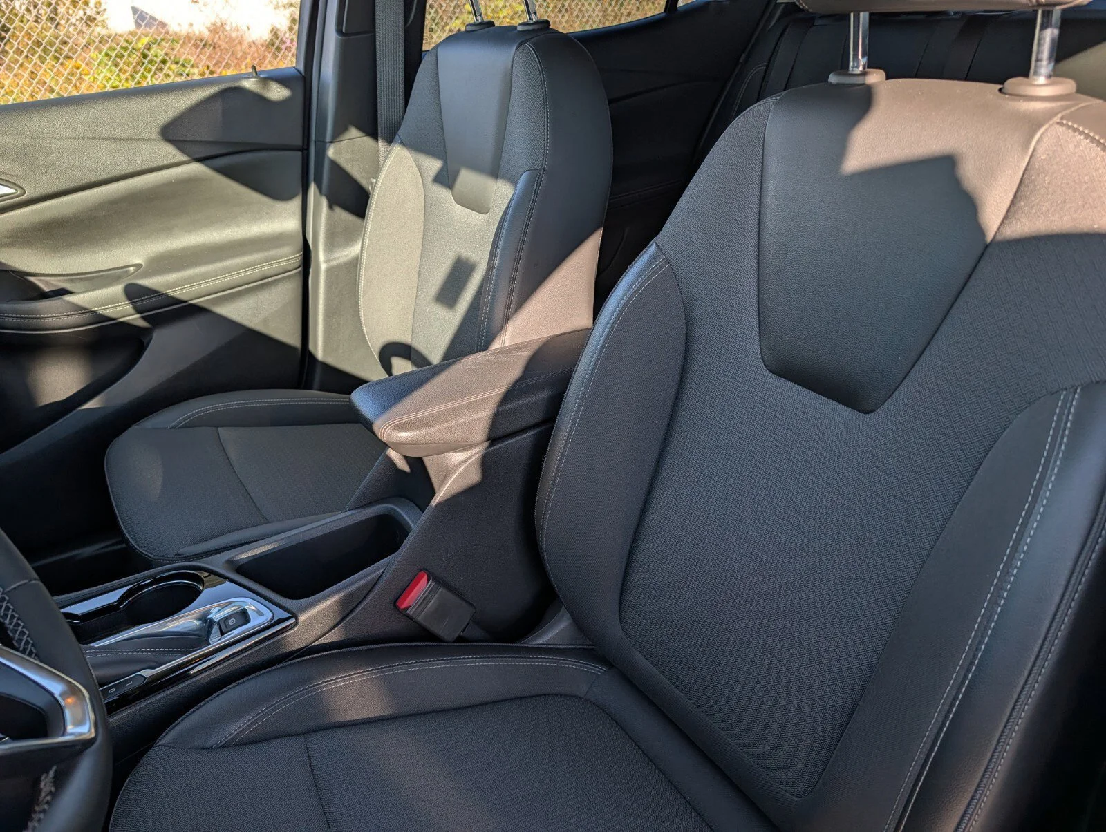 Used 2024 Ebony Twilight Metallic Buick Preferred image 19