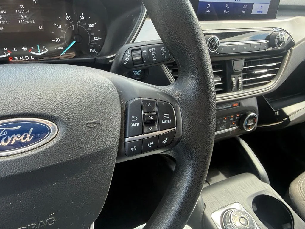Used 2020 Black Ford SE image 20
