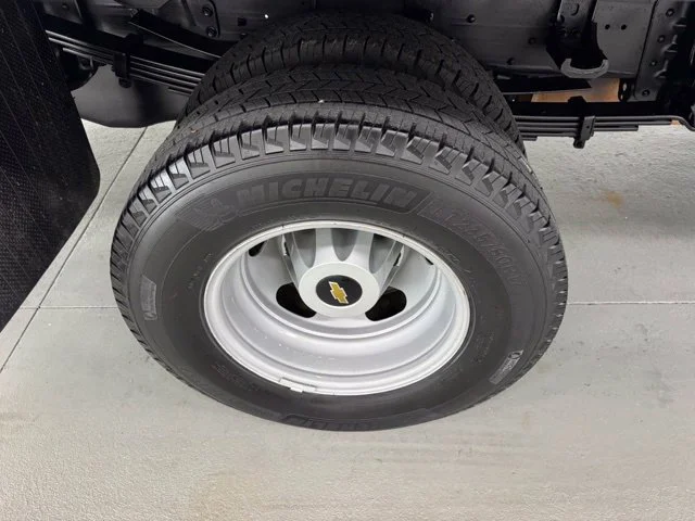 Used 2017 SUMMIT WHITE Chevrolet Work Truck image 4